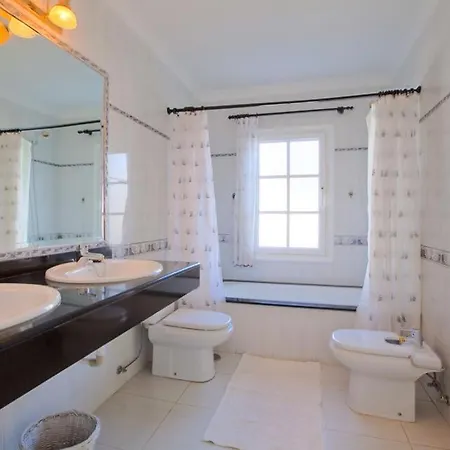 Puerto Del Carmen Sleeps 8 Pool Wifi Vila