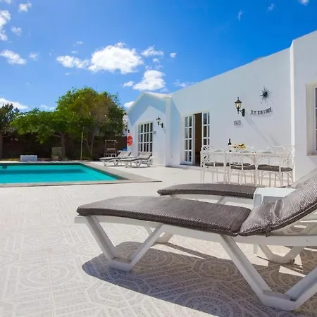 Vila Puerto Del Carmen Sleeps 8 Pool Wifi Puerto del Carmen (Lanzarote)